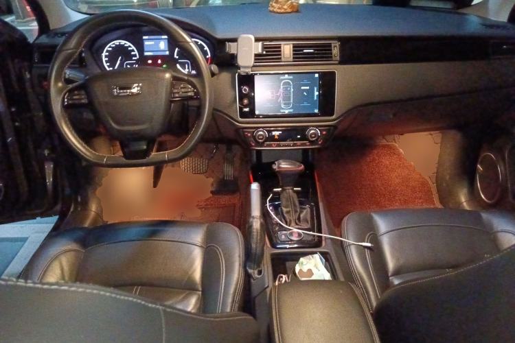 Used Qoros 3 2014 Sedan 1.6T Automatic ZhiZhen Model
