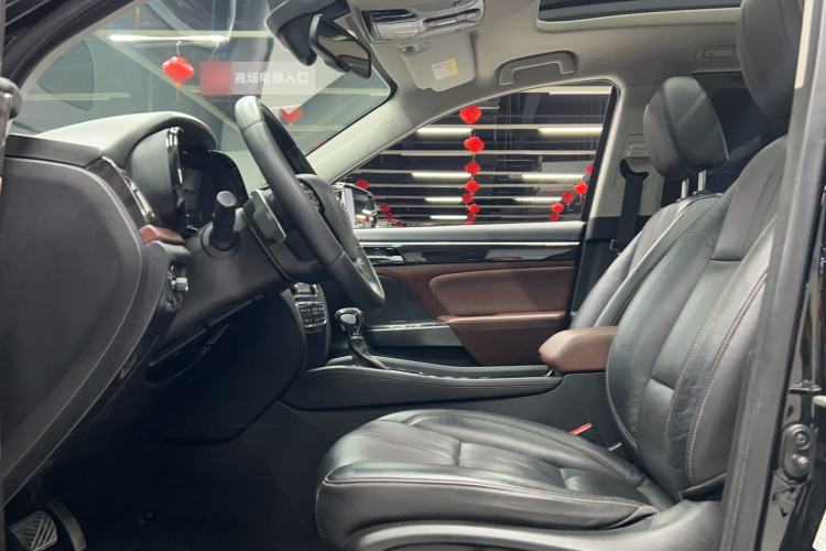 Used GAC Trumpchi GS8 2017 320T Two-Wheel Drive Luxury Smart Connectivity Version (7 Seats)
