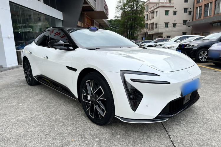 Used Avatr 06 2025 Ultra Pure Electric Edition Exterior 2