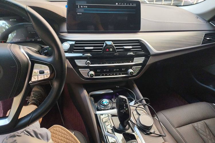 Used BMW 5 Series New Energy 2022 Updated Version 535Le Luxury Package
