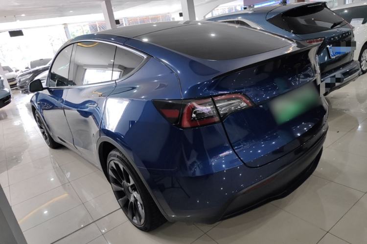 Used Tesla Model Y 2021 Long-Range All-Wheel-Drive Version 3D7