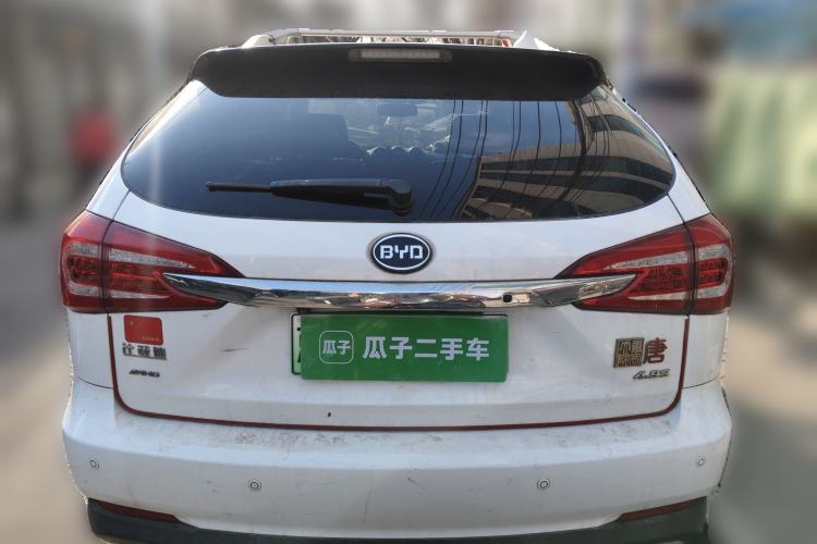 Used BYD Tang New Energy 2015 2.0T Four-Wheel-Drive Flagship Model