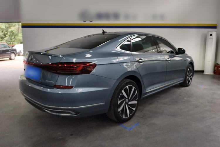 Used Volkswagen Passat 2022 330TSI Starry Luxury Edition
