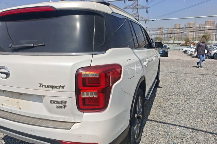 Used GAC Trumpchi GS8 2017 320T Two-Wheel Drive Luxury Smart Connectivity Version (7 Seats) Right Rear Taillight