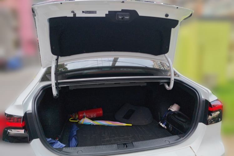 Used Roewe i6 MAX New Energy 2021 EV 500 Skyroof Flagship Edition Trunk