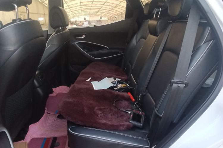 Used Hyundai Santa Fe 2017 2.0T Automatic All-Wheel Drive Smart 7-Seater
