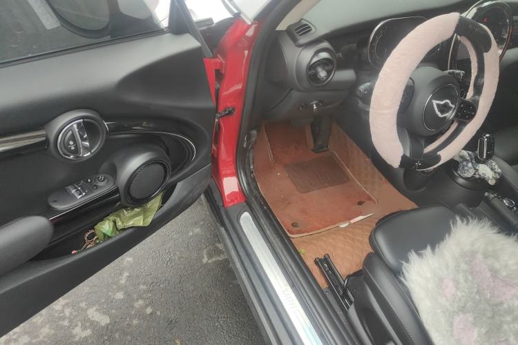 Used MINI 2022 1.5T COOPER Classic Edition