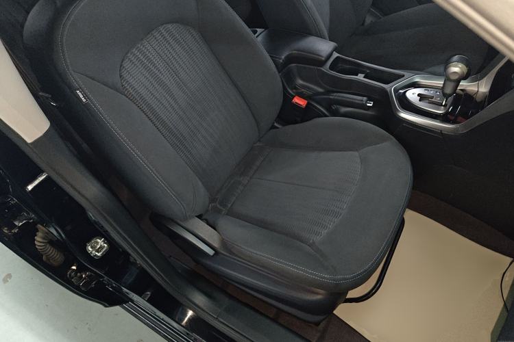 Used Venucia T70 2016 2.0L CVT Smart Choice Edition