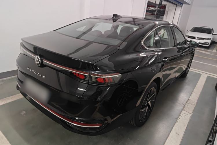 Used Volkswagen Magotan 2024 380TSI DSG Prestige Edition DaMai Package Rear Right 45 Deg