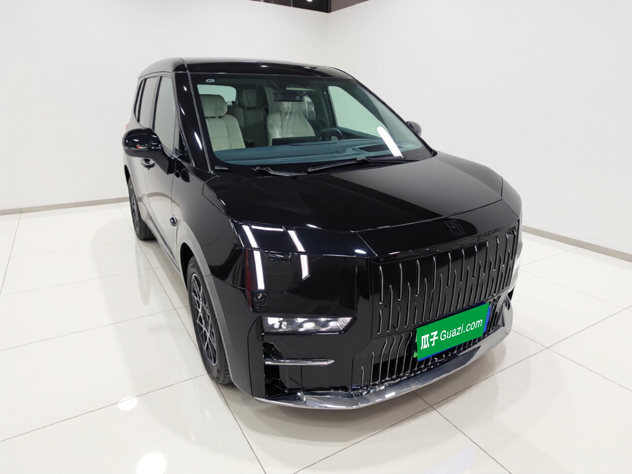 Zeekr 009 2024 7-Seater Walk-Through Version Four-Wheel Drive 108 kWh — снимка 3