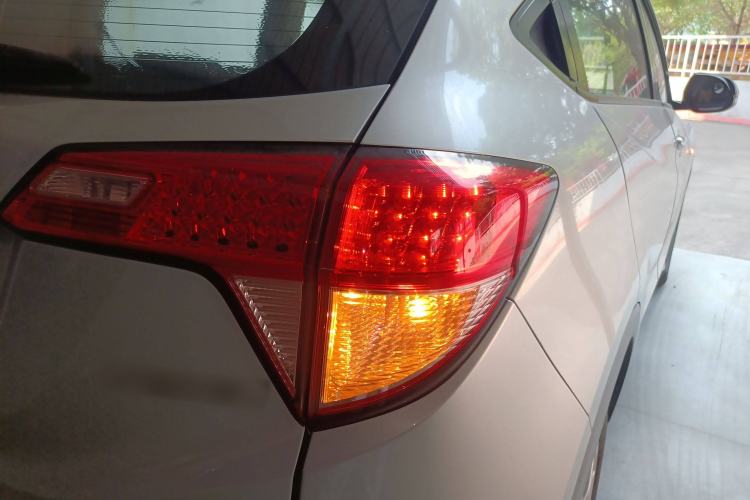 Used Honda Vezel 2015 1.5L CVT two-wheel drive Comfort trim
