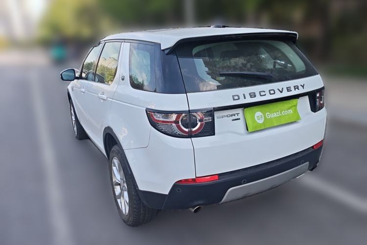 Used Land Rover Discovery Sport 2018 240 PS HSE Version Rear Left 45 Deg
