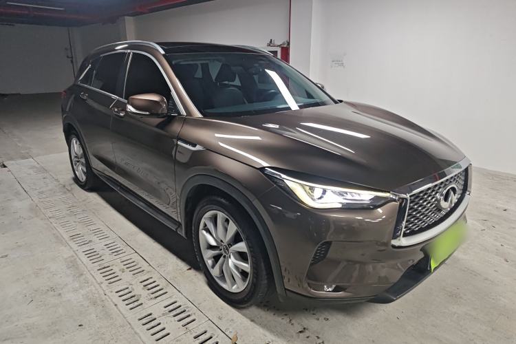 Used Infiniti QX50 2018 2.0T Four-Wheel Drive Elite Edition Front Right 45 Deg