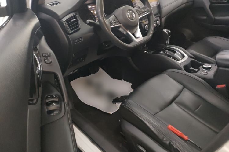 Used Nissan X-Trail 2017 2.5L CVT Leading Edition 4WD