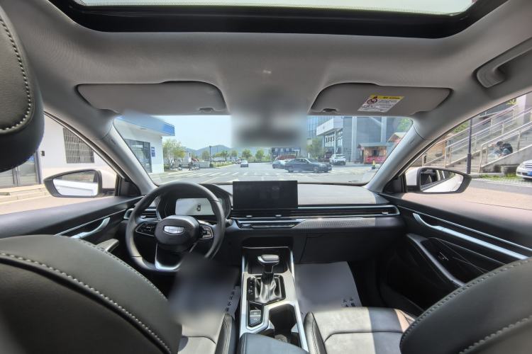 Used Geely Auto Emgrand 2026 Model 4th Generation 4 Millionth Anniversary Edition 1.5L CVT Feiyue Edition Interior 3