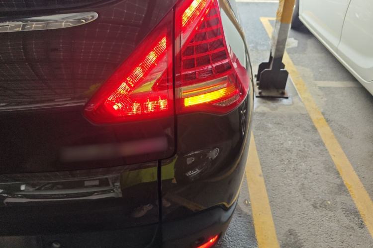 Used Peugeot 3008 2015 1.6THP Automatic Trend Edition Exterior 3