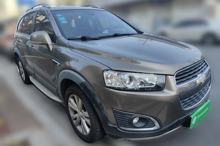 Used Chevrolet Captiva 2015 2.4L 4x4 Flagship Edition 7-Seater
