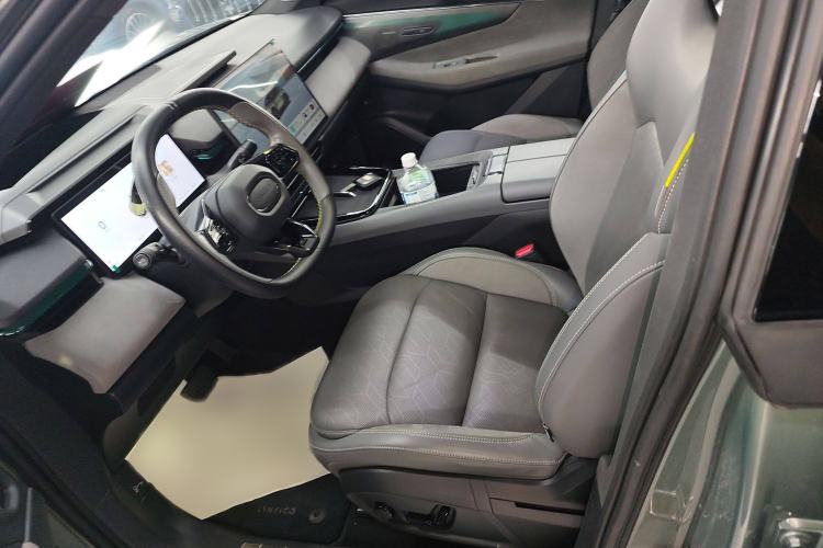 Used Lynk & Co 08 EM-P 2023 220km All-Wheel-Drive Performance Halo