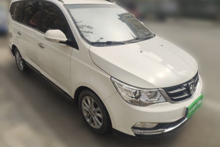 Used Baojun 730 2016 1.5T Manual Luxury Edition 7 Seats
