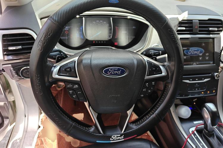 Used Ford Mondeo 2013 2.0L GTDi 200 Luxury Model