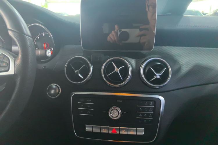 Used Mercedes-Benz GLA 2019 GLA 200 Fashion Model Interior 4