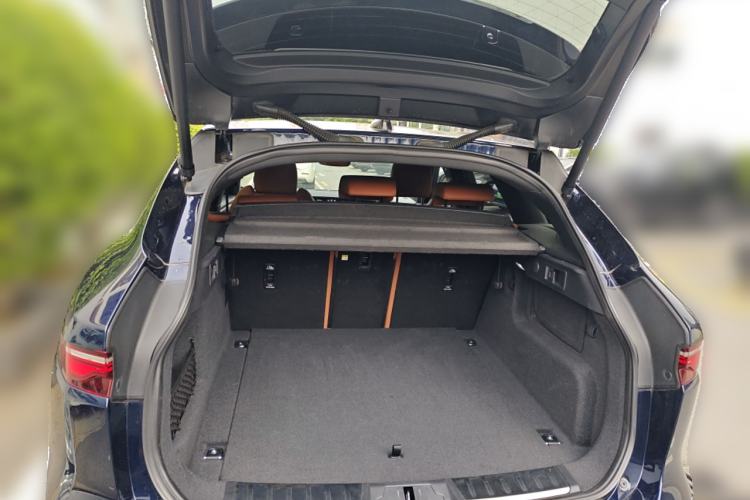 Used Jaguar F-PACE 2024 P250 R-Dynamic SE
