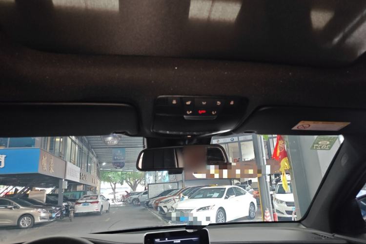 Used Mercedes-Benz GLC 2016 GLC 260 4MATIC Luxury Model
