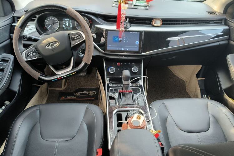 Used Chery Arrizo 5 2024 Edition People's Benefit Version 1.5L CVT Fashion Model Center Console