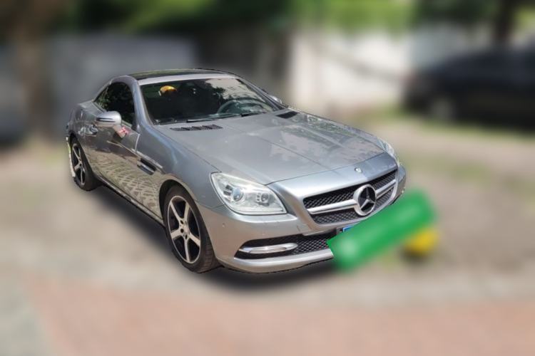 Used Mercedes-Benz SLK-Class 2011 SLK 200 Fashion Model Front Right 45 Deg