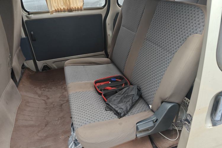 Used Wuling Zhiguang 2013 1.0L Practical Version Left Rear Seat