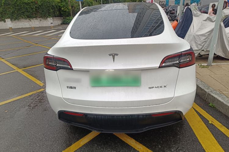 Used Tesla Model Y 2021 Long-Range All-Wheel-Drive Version
