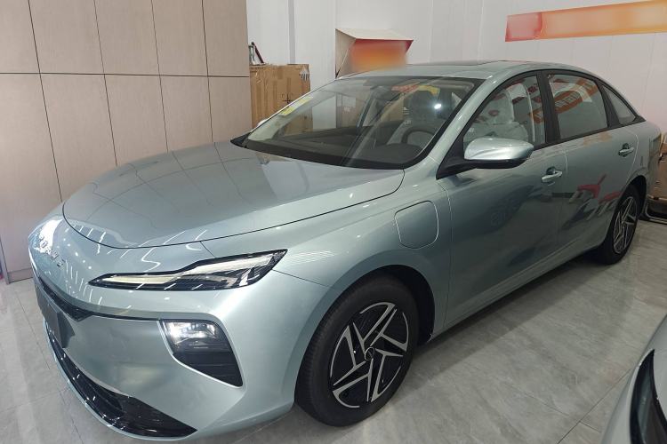 Used Roewe D6 2025 450 km Premium Edition