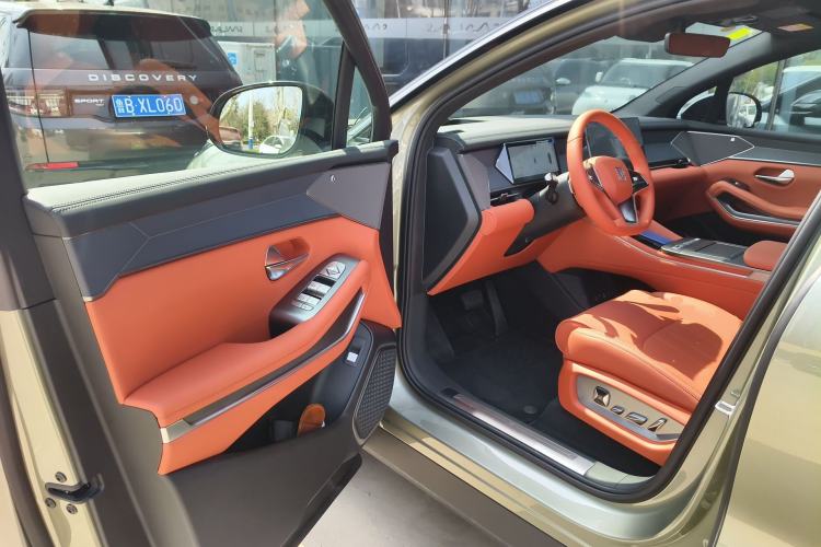 Used BYD Tang L 2025 EV 670KM LiDAR Flagship Version Driver Seat