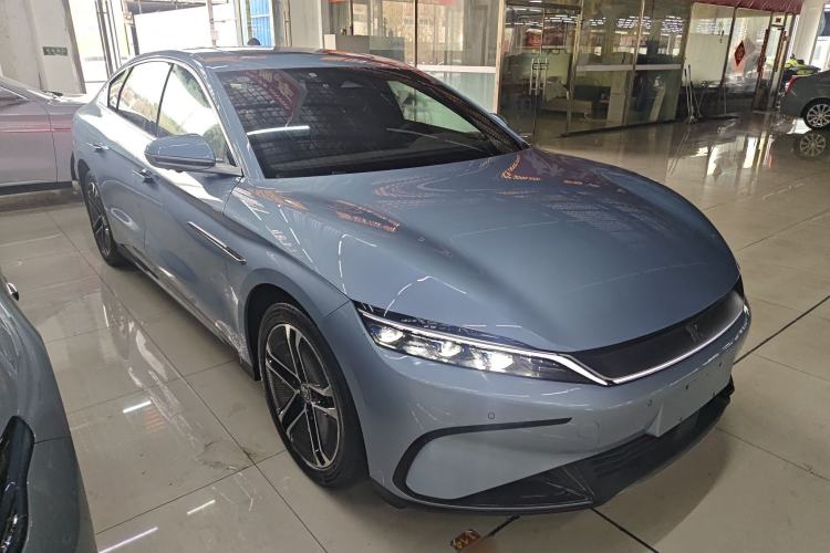Used BYD Han 2023 EV Champion Edition 605KM Front-Drive Premium Model Front Right 45 Deg