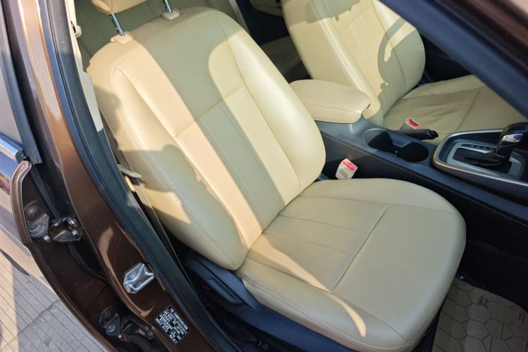 Used Ford Escort 2015 1.5L Automatic Comfort Edition
