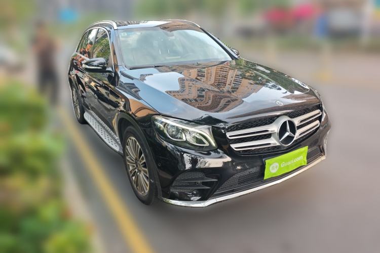 Used Mercedes-Benz GLC 2017 GLC 260 4MATIC Dynamic Edition Front Right 45 Deg