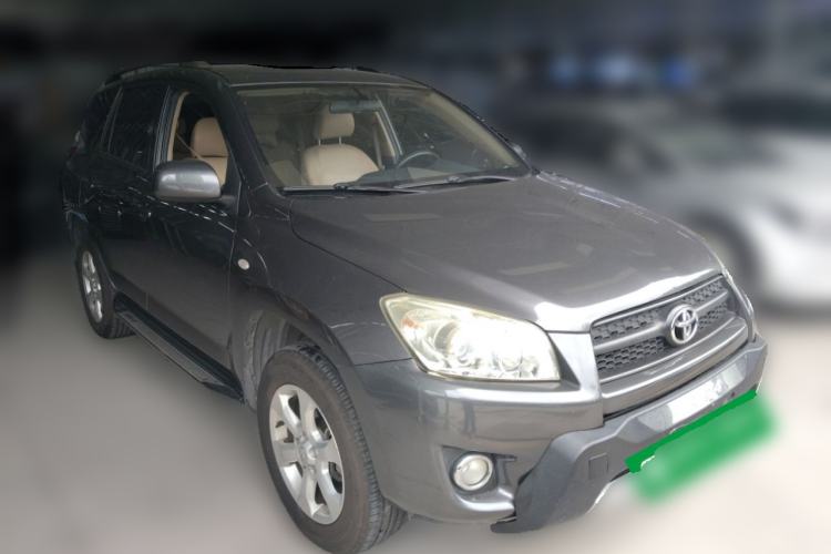 Used Toyota RAV4 2013 Special Edition 2.0L Automatic Classic Front Right 45 Deg