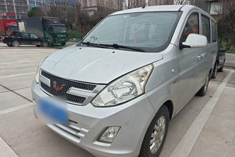 Used Wuling Rongguang V 2016 1.5L Standard Version