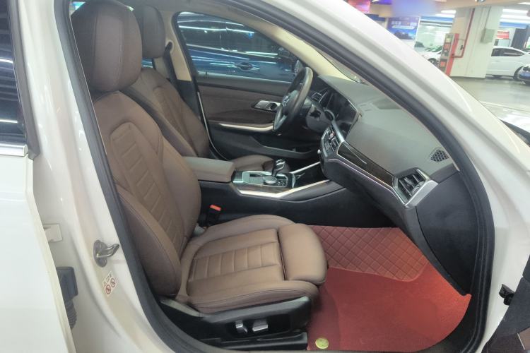 Used BMW 3 Series 2020 325Li M Sport Package Right Front Seat