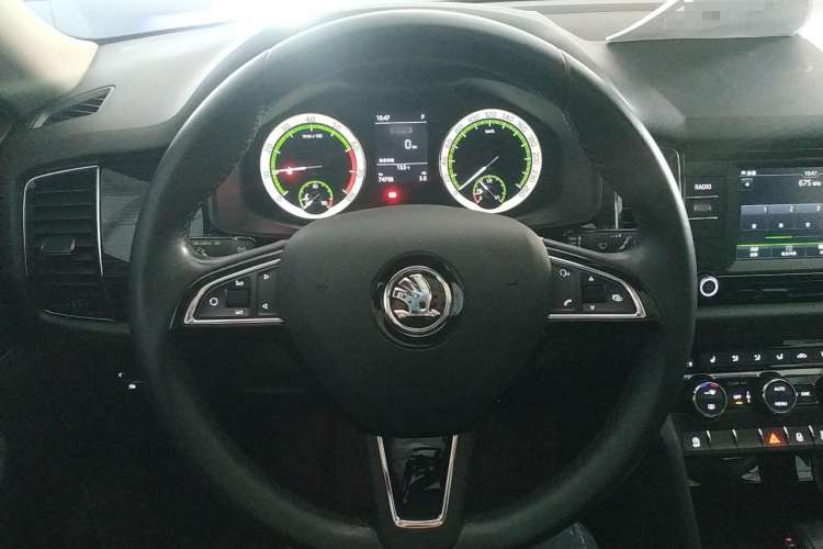 Used Skoda Kodiaq 2017 TSI330 7-Seater Two-Wheel-Drive Luxury Edition Steering Wheel