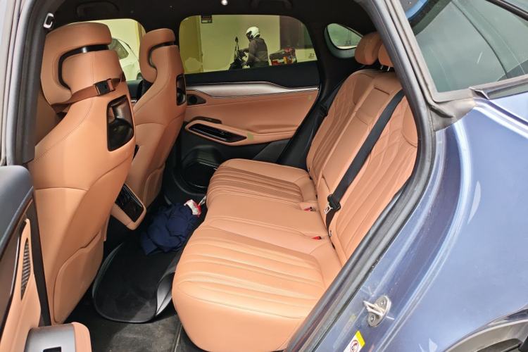 Used BYD Song L EV 2025 662 km Advanced Intelligent Driving Version
