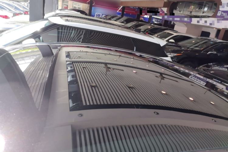 Used Tesla Model Y 2024 Rear-Wheel-Drive Version Roof