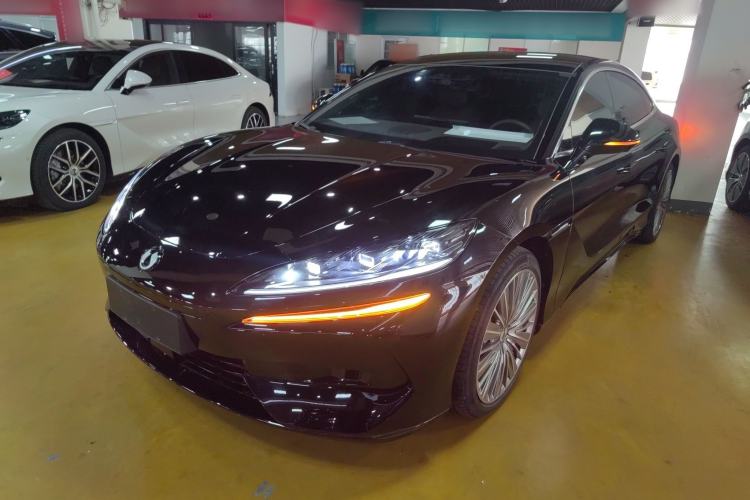 Used Denza Z9 2024 1100 km All-Wheel-Drive Ultra Version