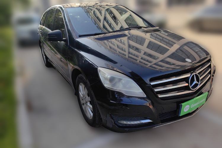 Used Mercedes-Benz R-Class 2014 R 320 4MATIC Business Model Front Right 45 Deg