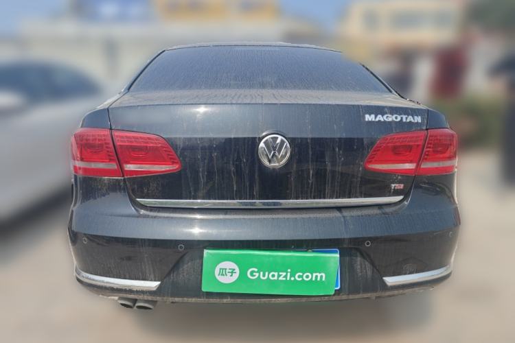 Used Volkswagen Magotan 2013 1.8TSI Premier Model Rear