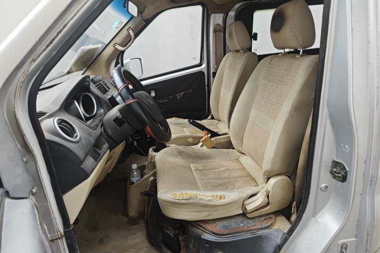 Used CHANGAN KAICHENG Ruixing M80 2014 1.5L Comfort Model 4G15S Left Front Seat