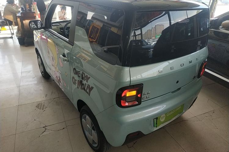 Used Geely Galaxy Panda 2024 Panda Mini 200km Endurance Bear
