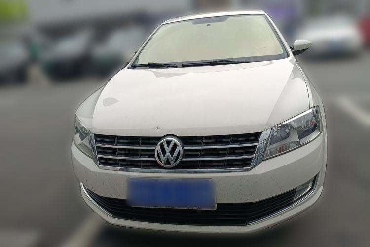 Used Volkswagen Lavida 2013 Revised Classic 1.6L Manual Fashion Edition Front