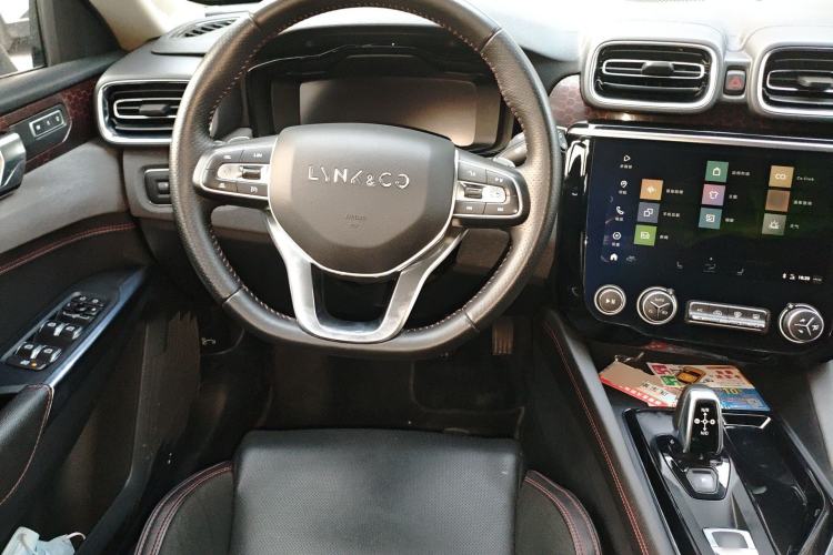Used Lynk & Co 02 2018 1.5T DCT Two-Wheel Drive Sporty Version China V Standard Steering Wheel