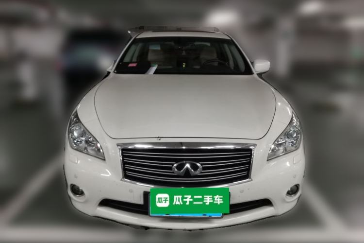 Used Infiniti Q70 2013 Q70L 2.5L Elegance Edition Front